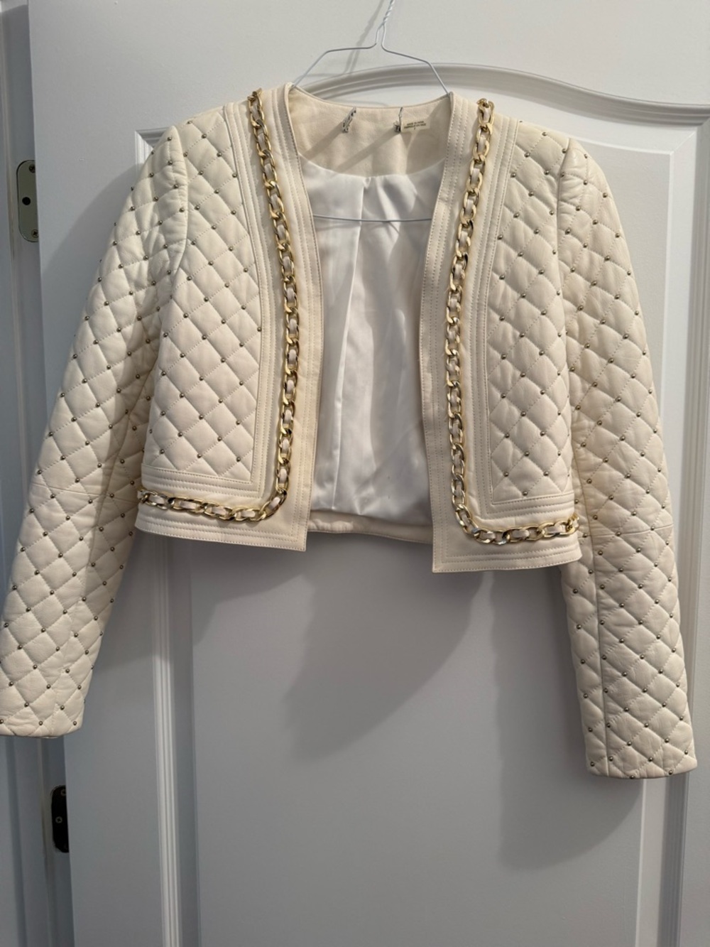 Alice + Olivia Quilted Cropped Jacket with Gold Chain Trim in Cream